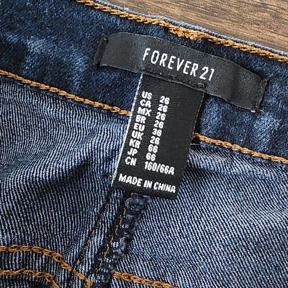 Forever Twenty One Skinny Jeans Women's Size 26 Blue Low Rise Dark Wash 5-Pocket - Picture 2 of 5
